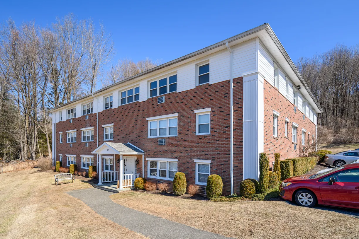 Greenwich Real Estate | View 17 Fordyce Court, APT 2 | 1 Bed, 1 Bath