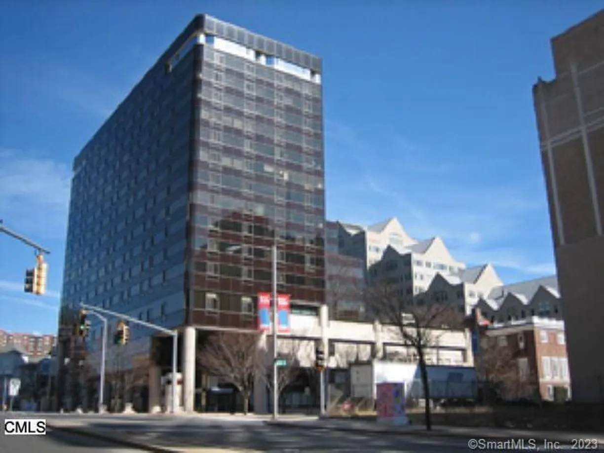 Greenwich Real Estate | View 127 Greyrock Place, 1507 | 1 Bed, 1 Bath