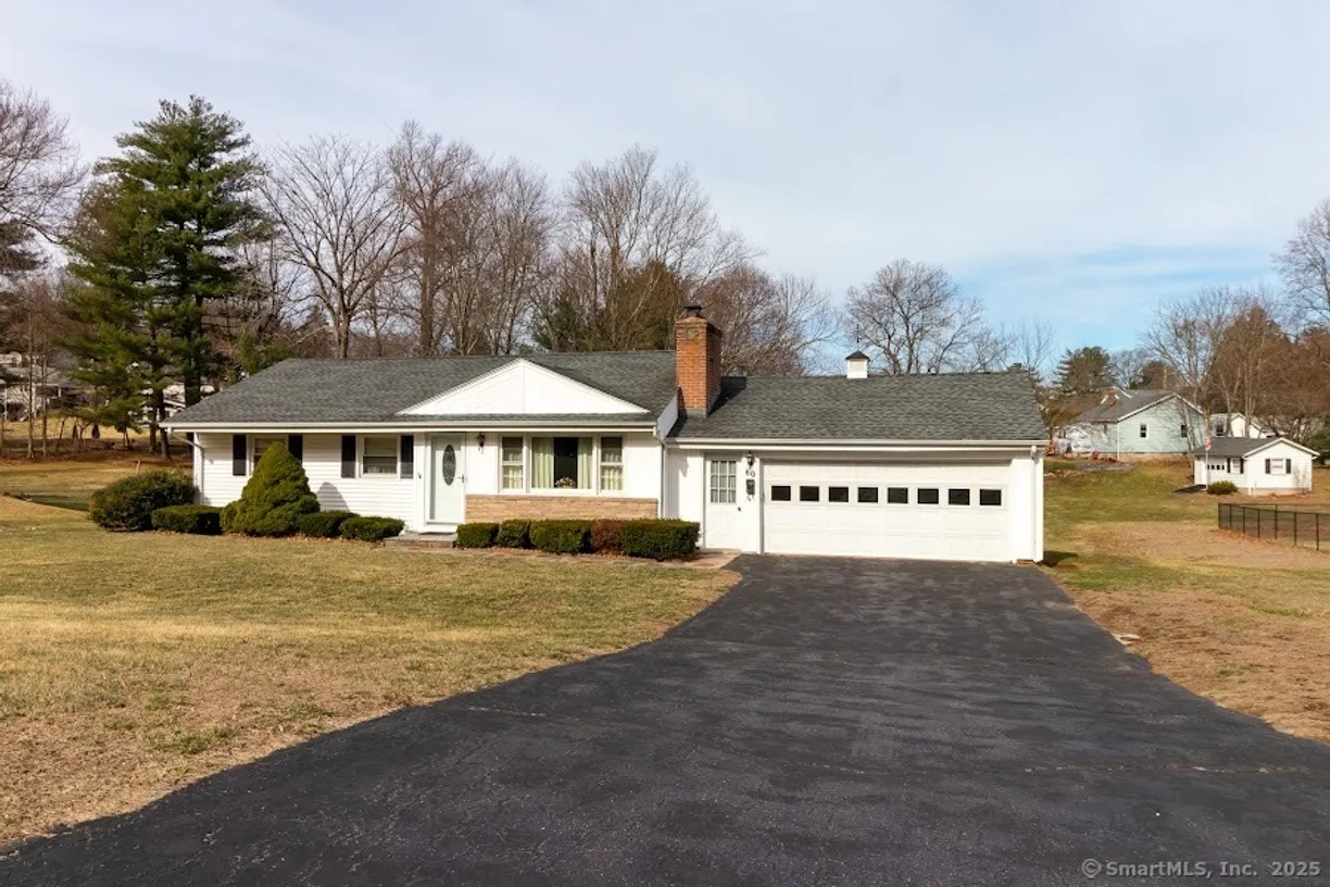 Greenwich Real Estate | View 60 Ridge Road | Listing