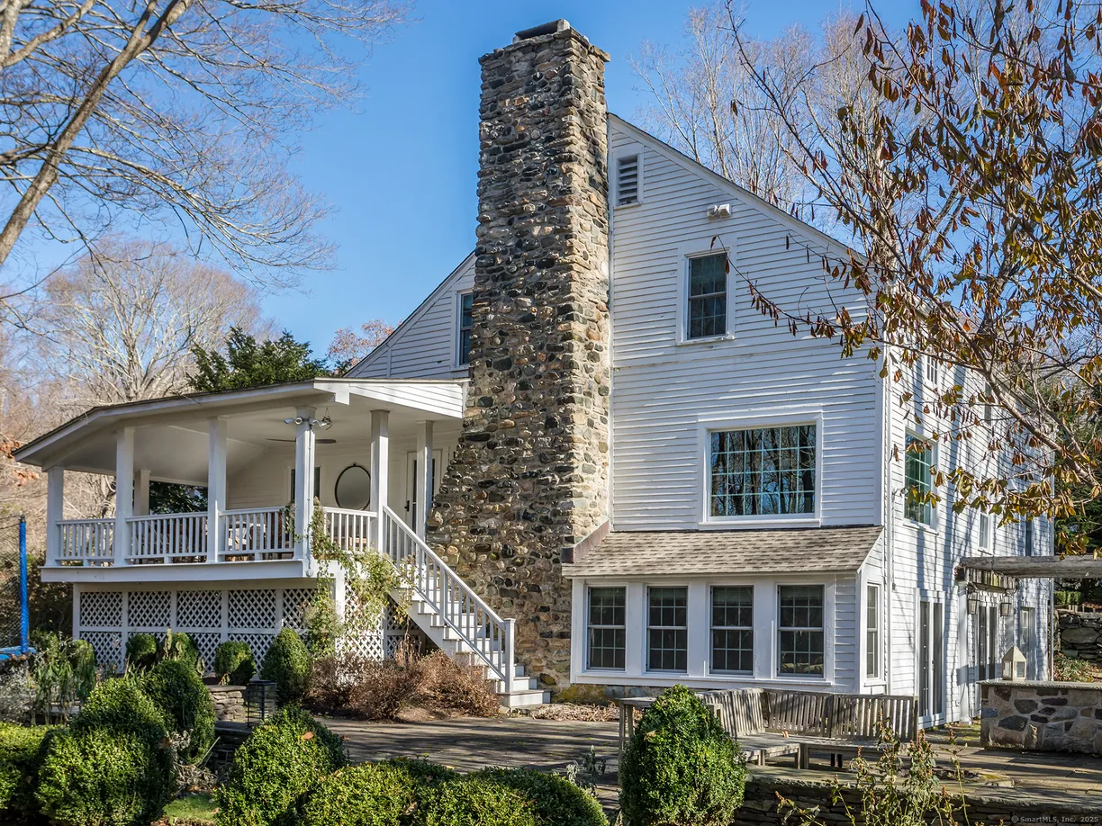 Greenwich Real Estate | View 94 Wykeham Road | 6 Beds, 3 Baths