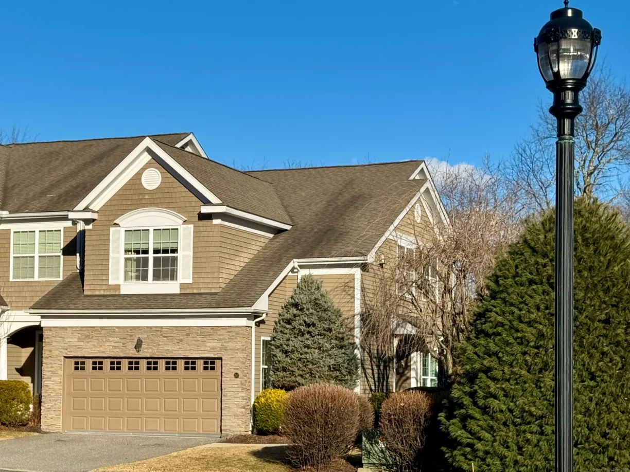 Greenwich Real Estate | View 150 Hunter Drive, 150 | Listing