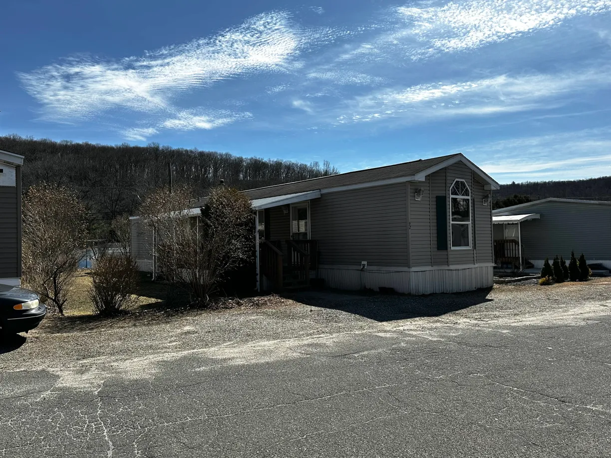 Greenwich Real Estate | View 108 Clark Road, TRLR 92 | 2 Beds, 1 Bath