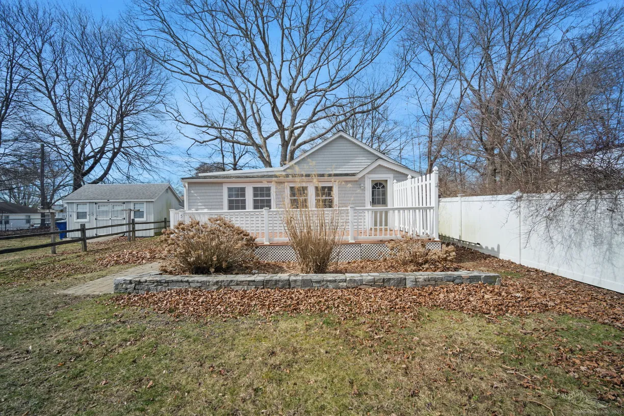 Greenwich Real Estate | View 5 Hartford Avenue | 2 Beds, 1 Bath