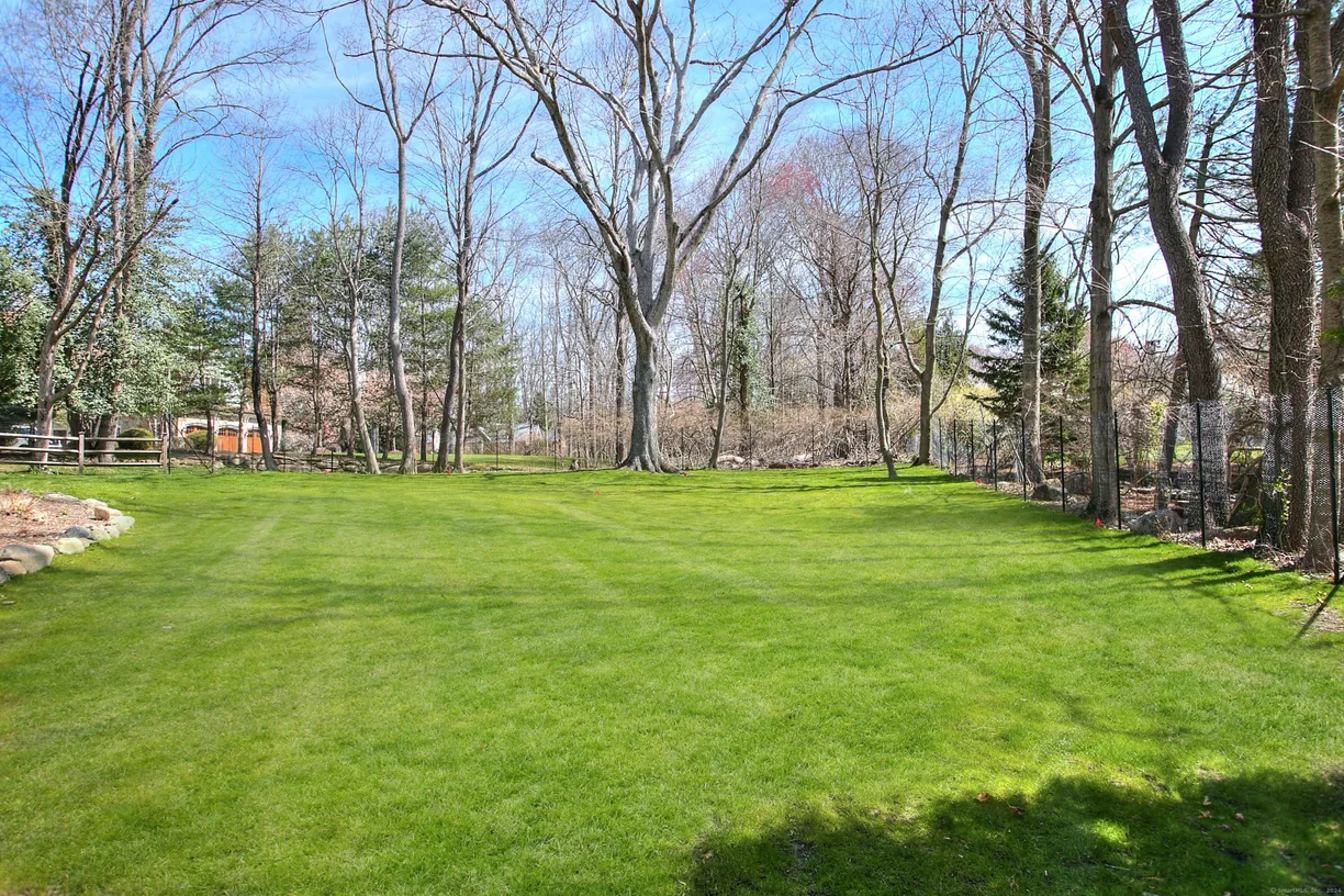 Greenwich Real Estate | View 6 Lantern Hill Road | Listing