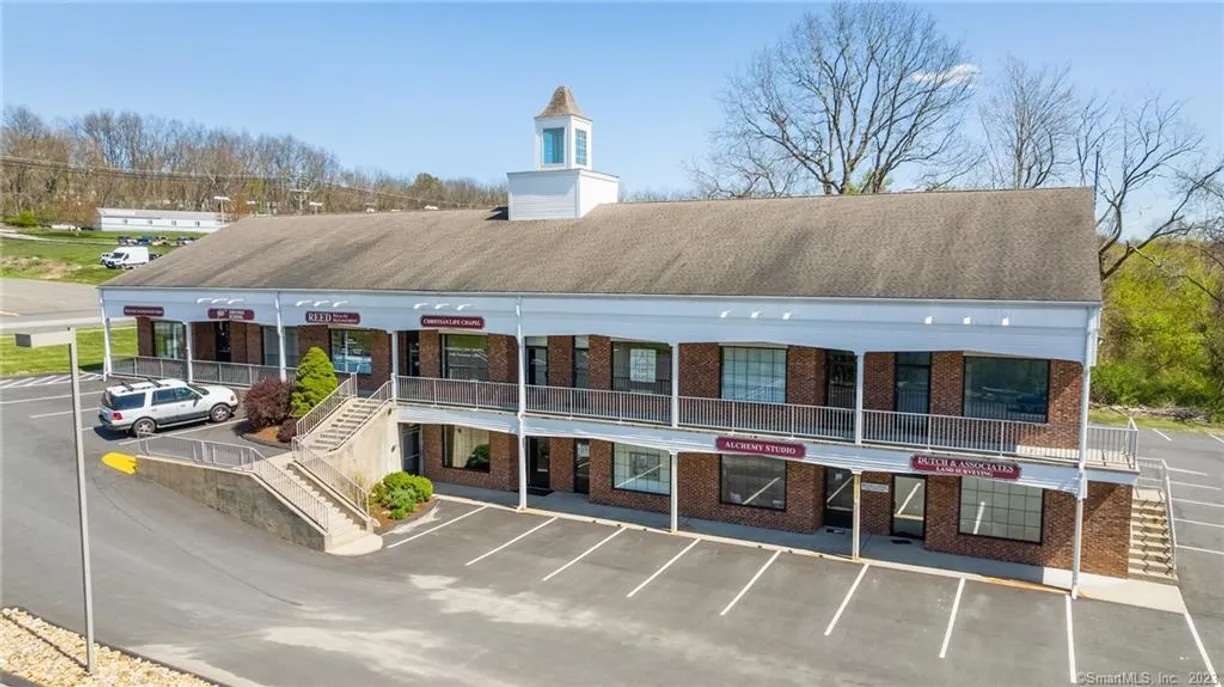 Greenwich Real Estate | View 392 South Main Street, 7