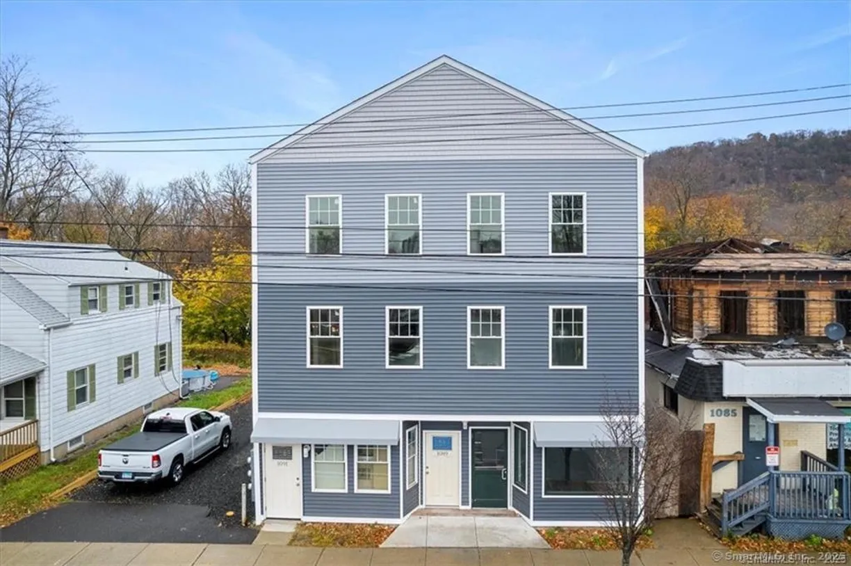 Greenwich Real Estate | View 1091 Whalley Avenue, C | 1 Bed, 1 Bath