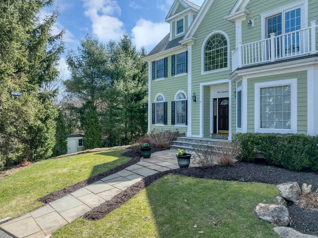 Greenwich Real Estate | View 43B Catoonah Street | Listing