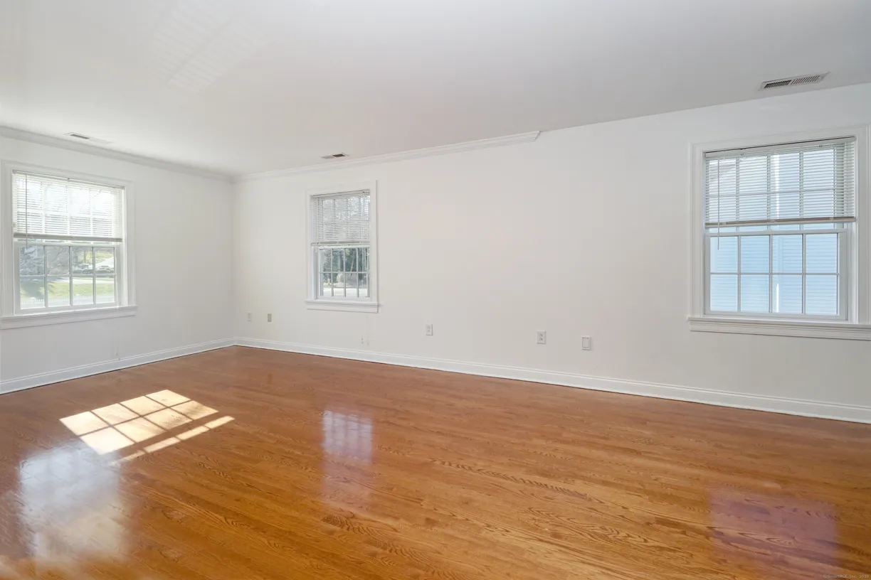 Greenwich Real Estate | View 468 Main Street | Listing