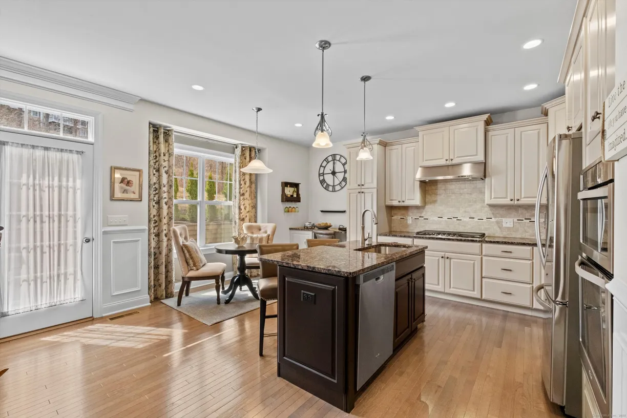 Greenwich Real Estate | View 38 Winding Ridge Way | 3 Beds, 2 Baths
