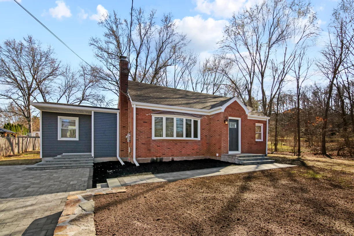 Greenwich Real Estate | View 157 Congdon Street | 4 Beds, 1 Bath