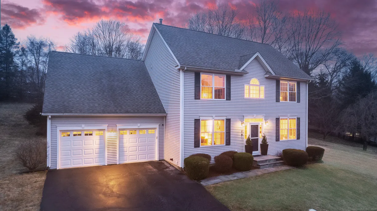 Greenwich Real Estate | View 8 Aspetuck Lane | Listing