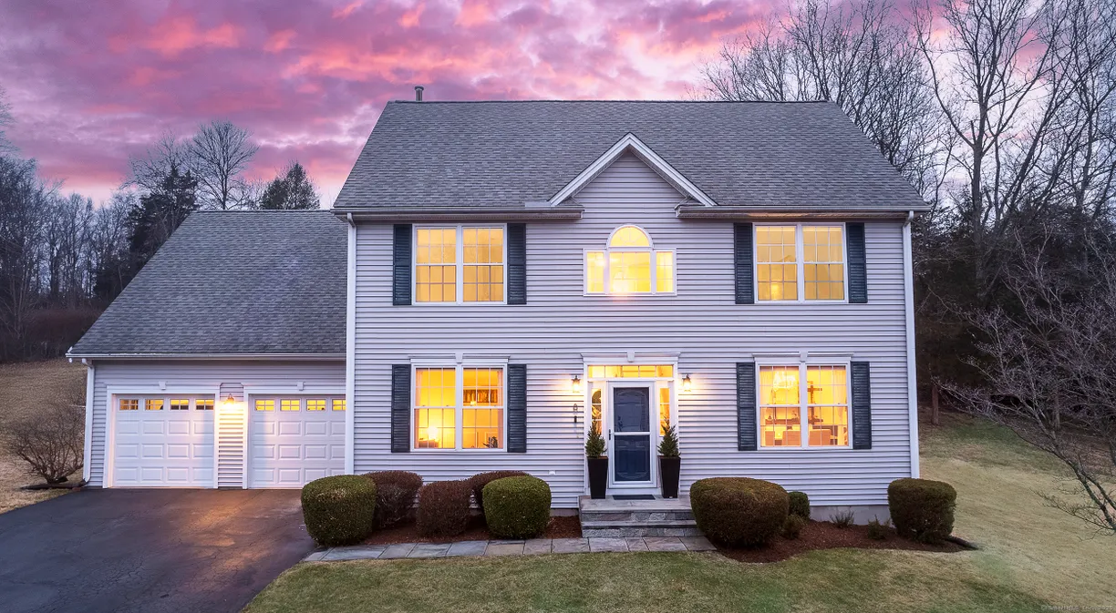 Greenwich Real Estate | View 8 Aspetuck Lane | 3 Beds, 2 Baths