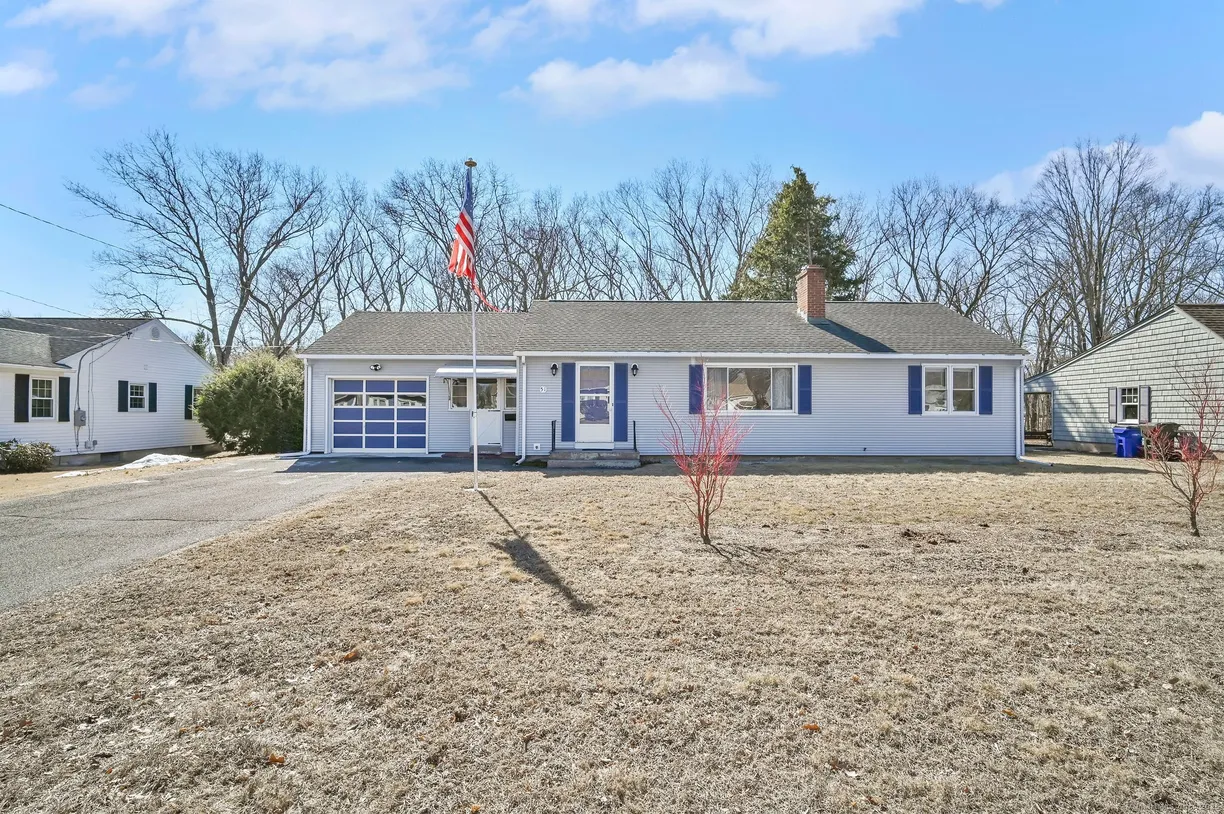 Greenwich Real Estate | View 51 Stevens Street | 3 Beds, 1 Bath
