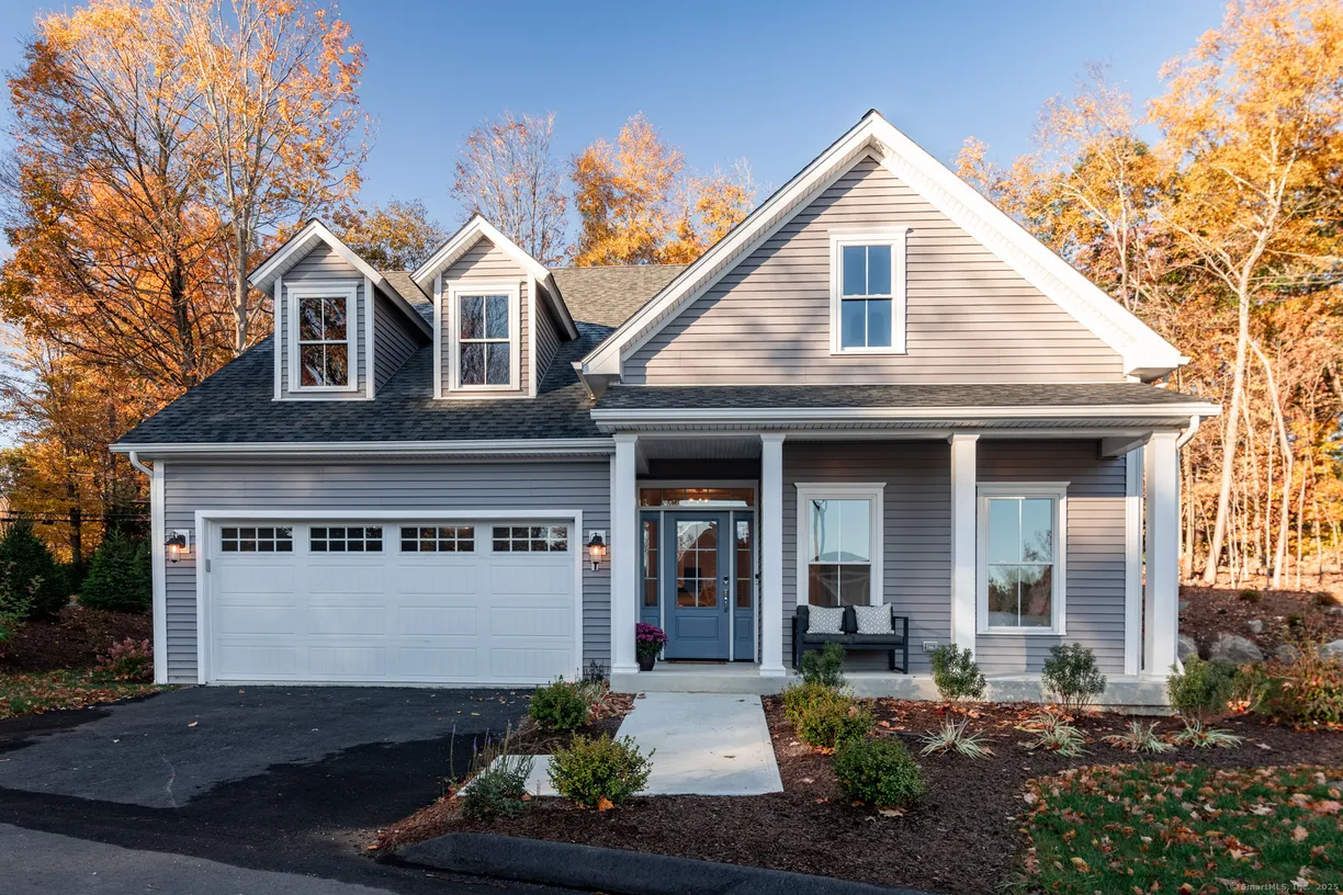 Greenwich Real Estate | View 3 Pine Ridge, 23 | 2 Beds, 2 Baths