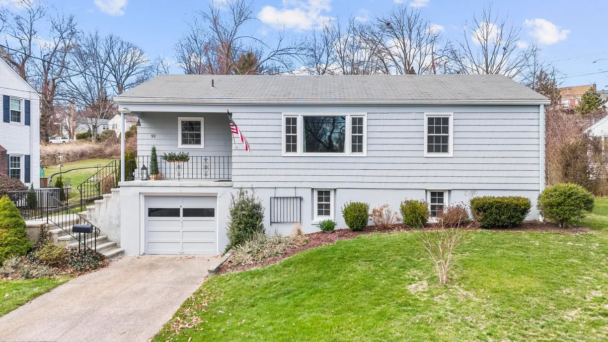 Greenwich Real Estate | View 92 Honor Road | 3 Beds, 2 Baths