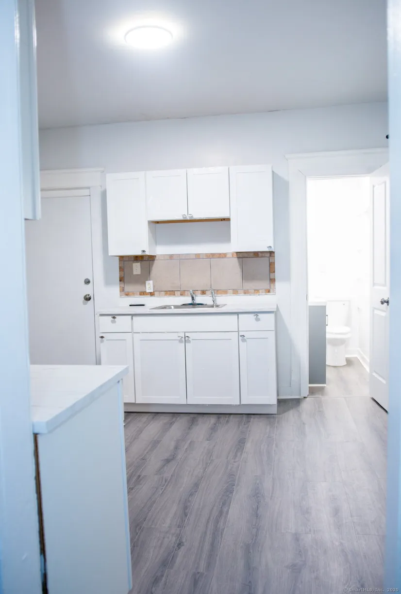 Greenwich Real Estate | View 167 Scranton Street, 3 | Listing