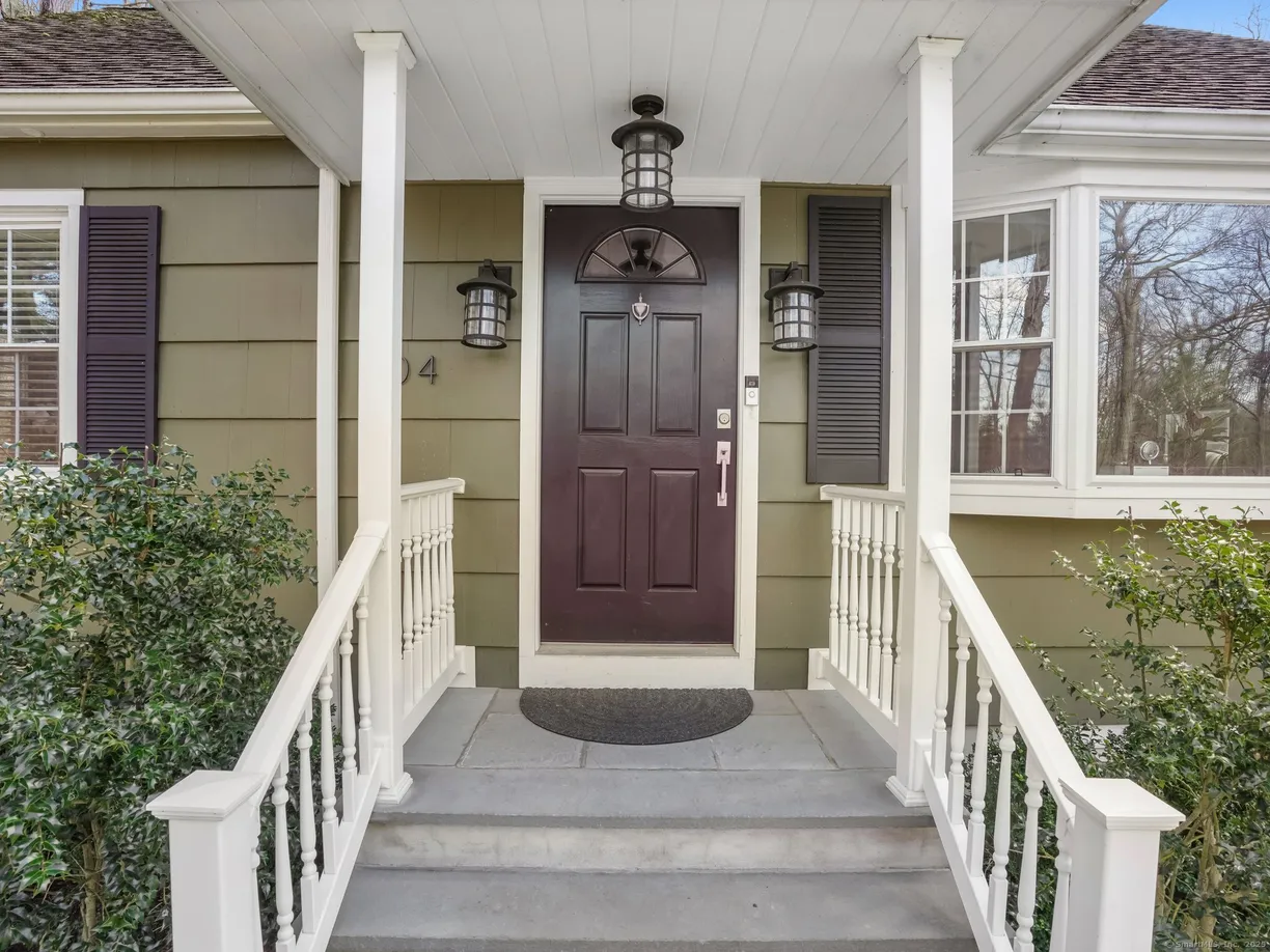 Greenwich Real Estate | View 104 Haviland Road | Listing