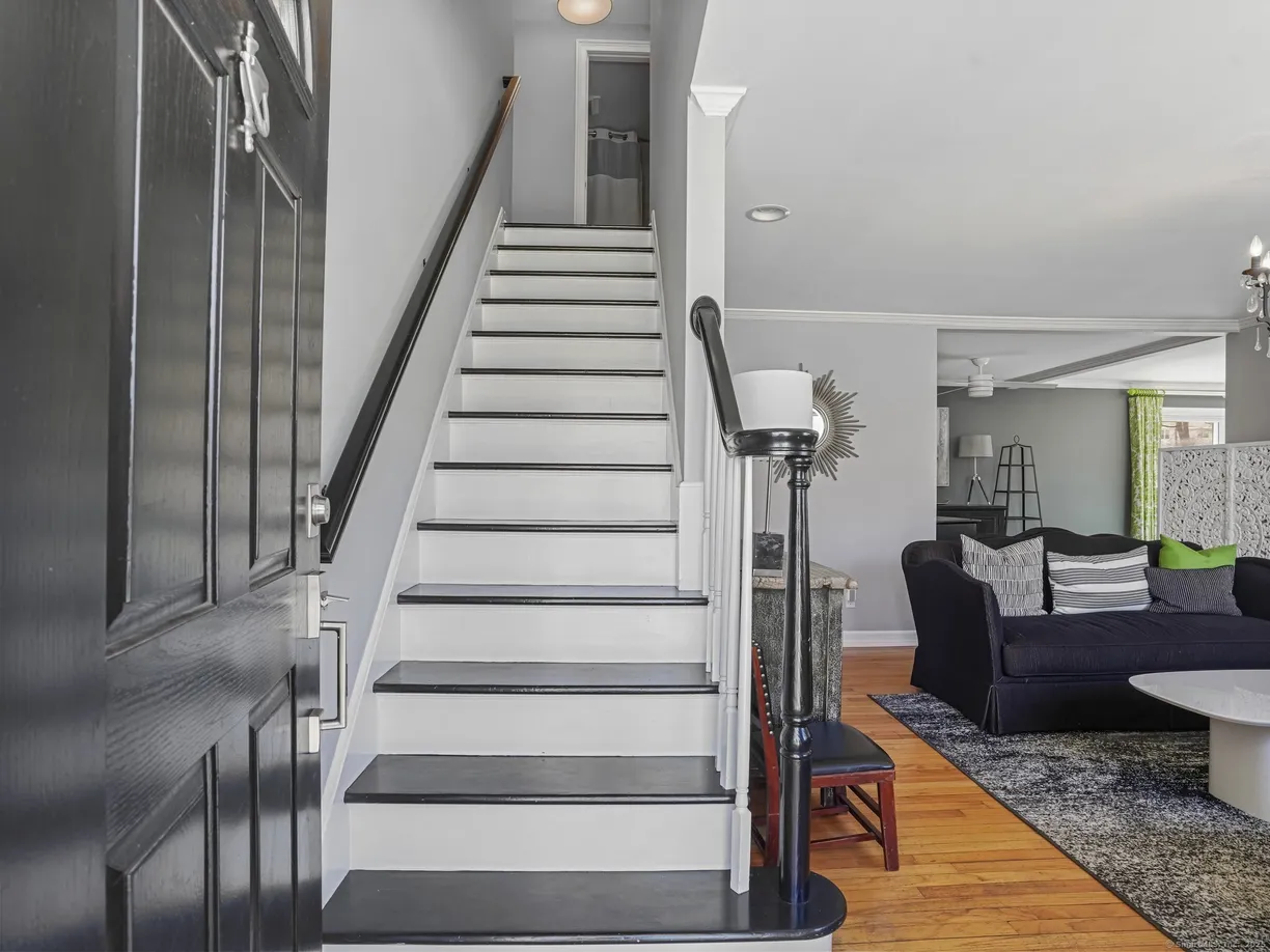 Greenwich Real Estate | View 104 Haviland Road | Listing