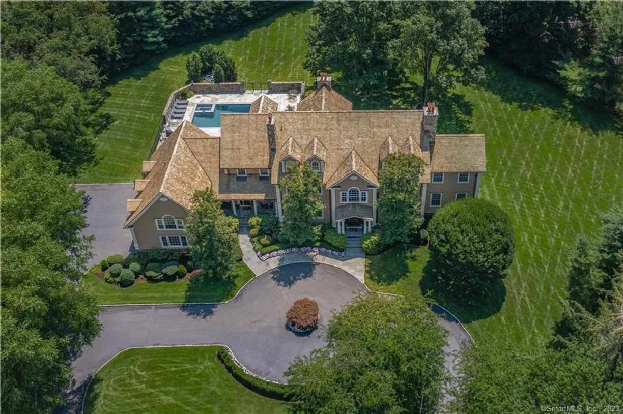 Greenwich Real Estate | View 5 Boxwood Lane | 6 Beds, 9 Baths