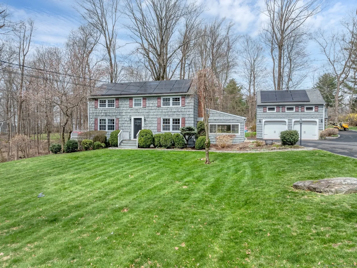 Greenwich Real Estate | View 90 Harvey Road | Listing