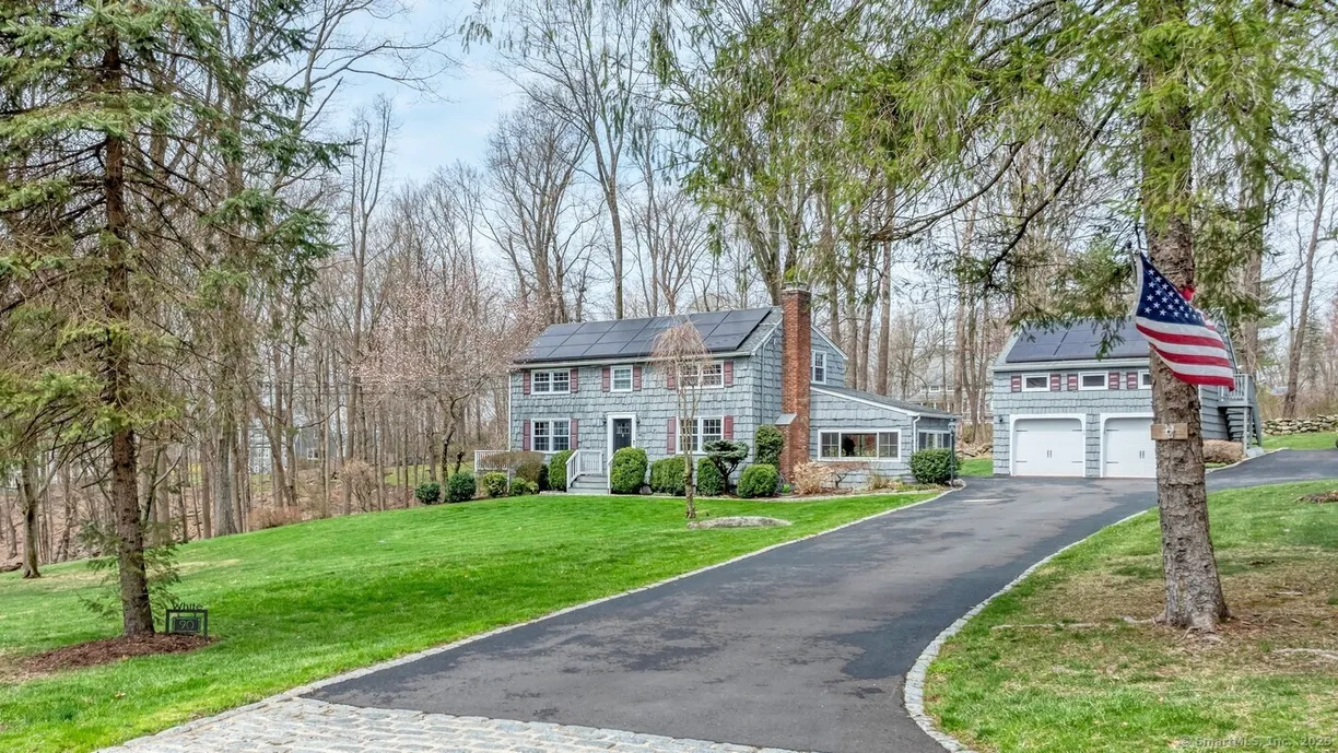 Greenwich Real Estate | View 90 Harvey Road | 4 Beds, 3 Baths