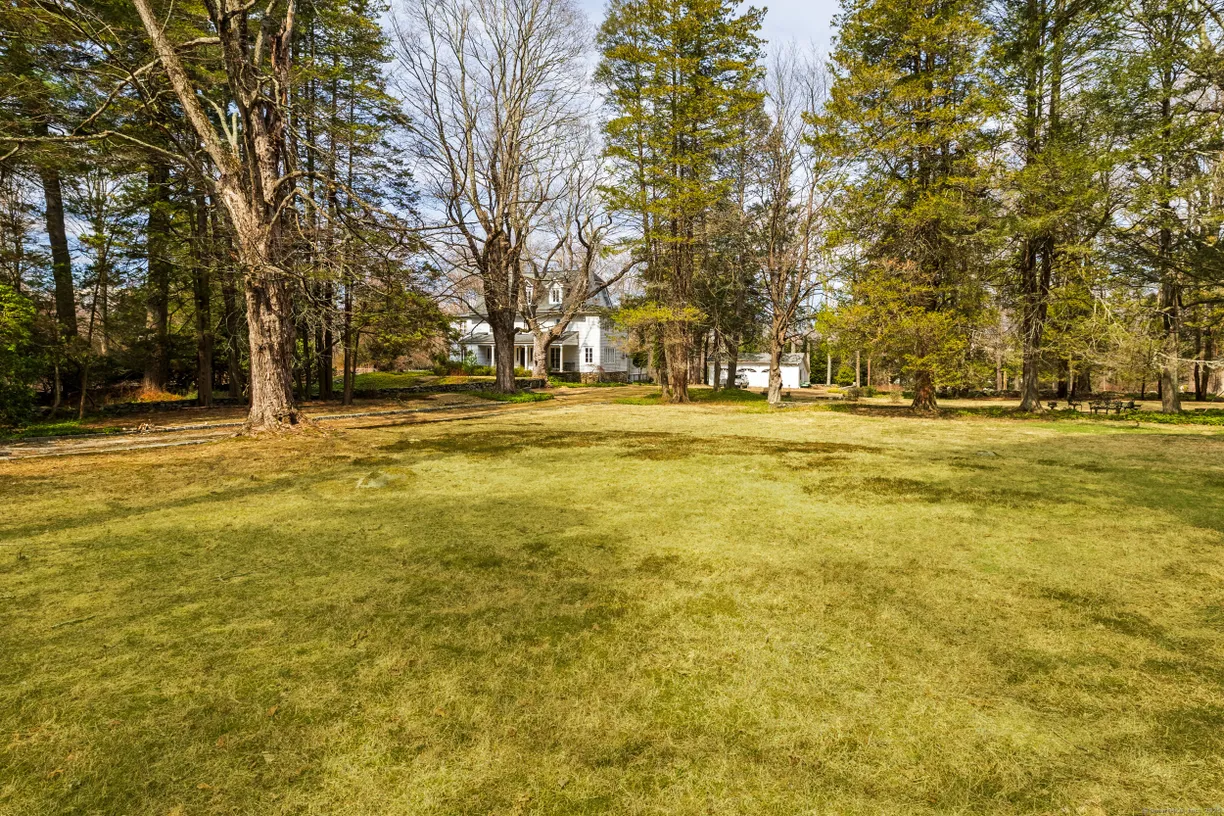 Greenwich Real Estate | View 1179 Ponus Ridge | Listing