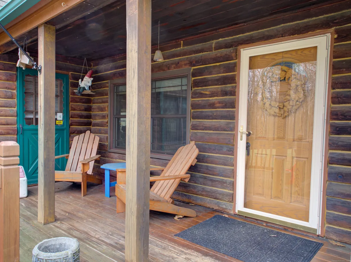 Greenwich Real Estate | View 283 North Wawecus Hill Road | Listing