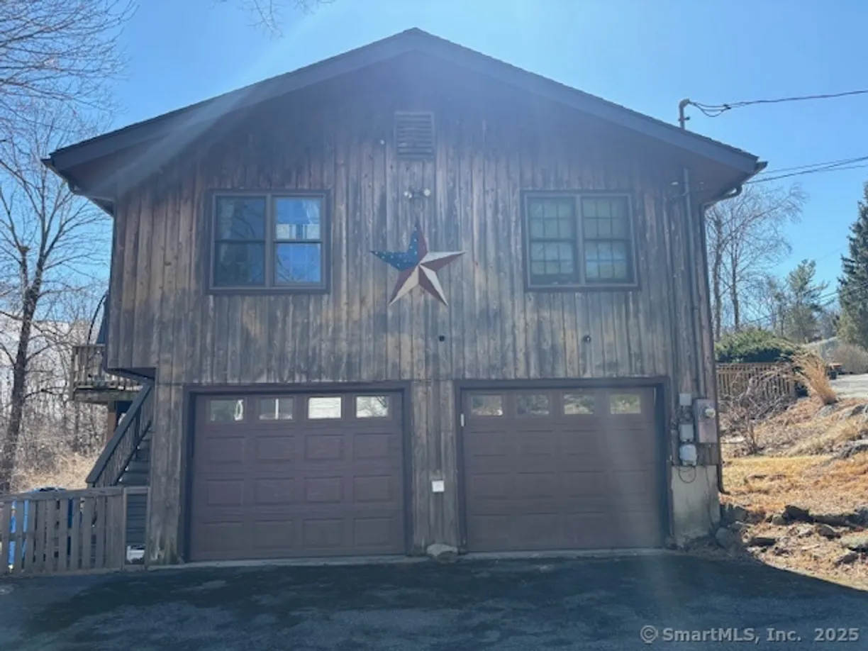 Greenwich Real Estate | View 21 Overlook Drive | Listing