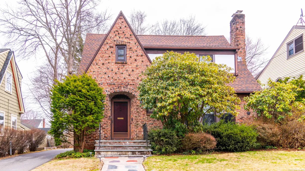 Greenwich Real Estate | View 158 Ballard Drive | 3 Beds, 1 Bath