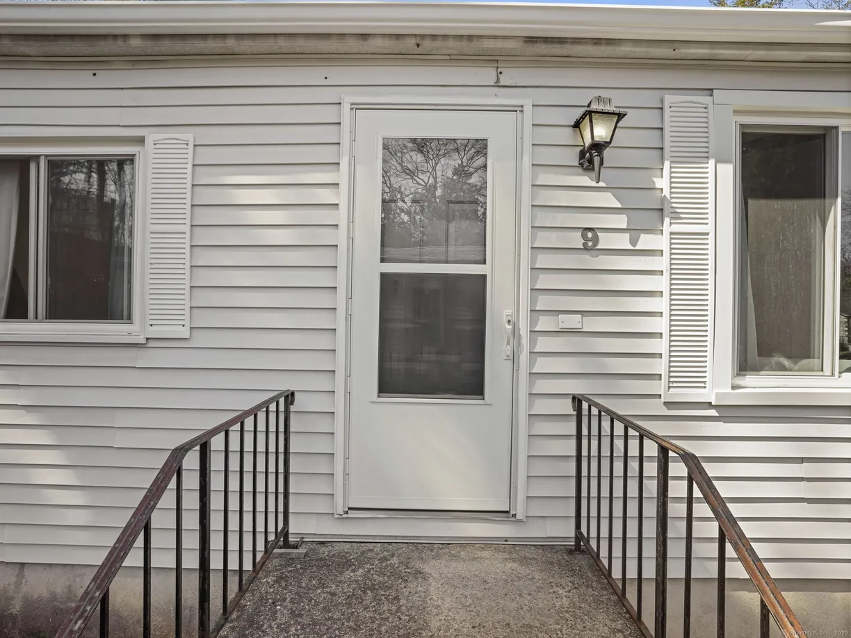 Greenwich Real Estate | View 9 Crescent Park Road | Listing