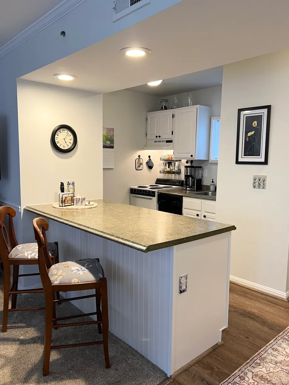 Greenwich Real Estate | View 712 Old Pond Lane, 712 | Listing