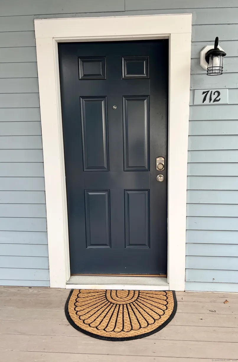 Greenwich Real Estate | View 712 Old Pond Lane, 712 | 1 Bath