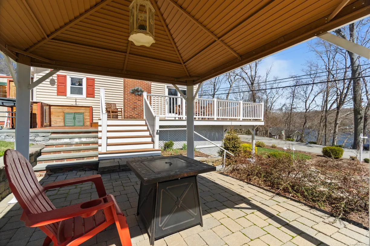 Greenwich Real Estate | View 73 Lake Shore Drive | Listing