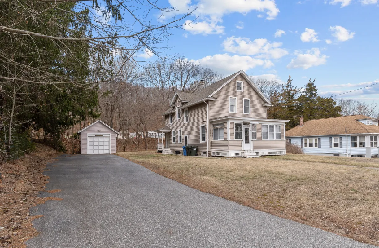 Greenwich Real Estate | View 50 Norwich Avenue | Listing