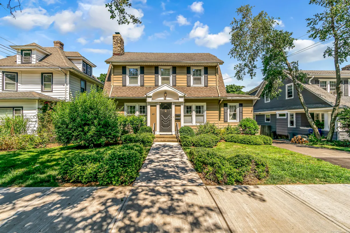Greenwich Real Estate | View 40 Elmwood Avenue | 2 Beds, 1 Bath
