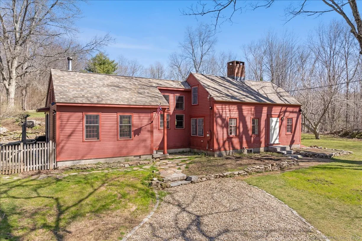 Greenwich Real Estate | View 28 Old Chestnut Hill Road | Listing
