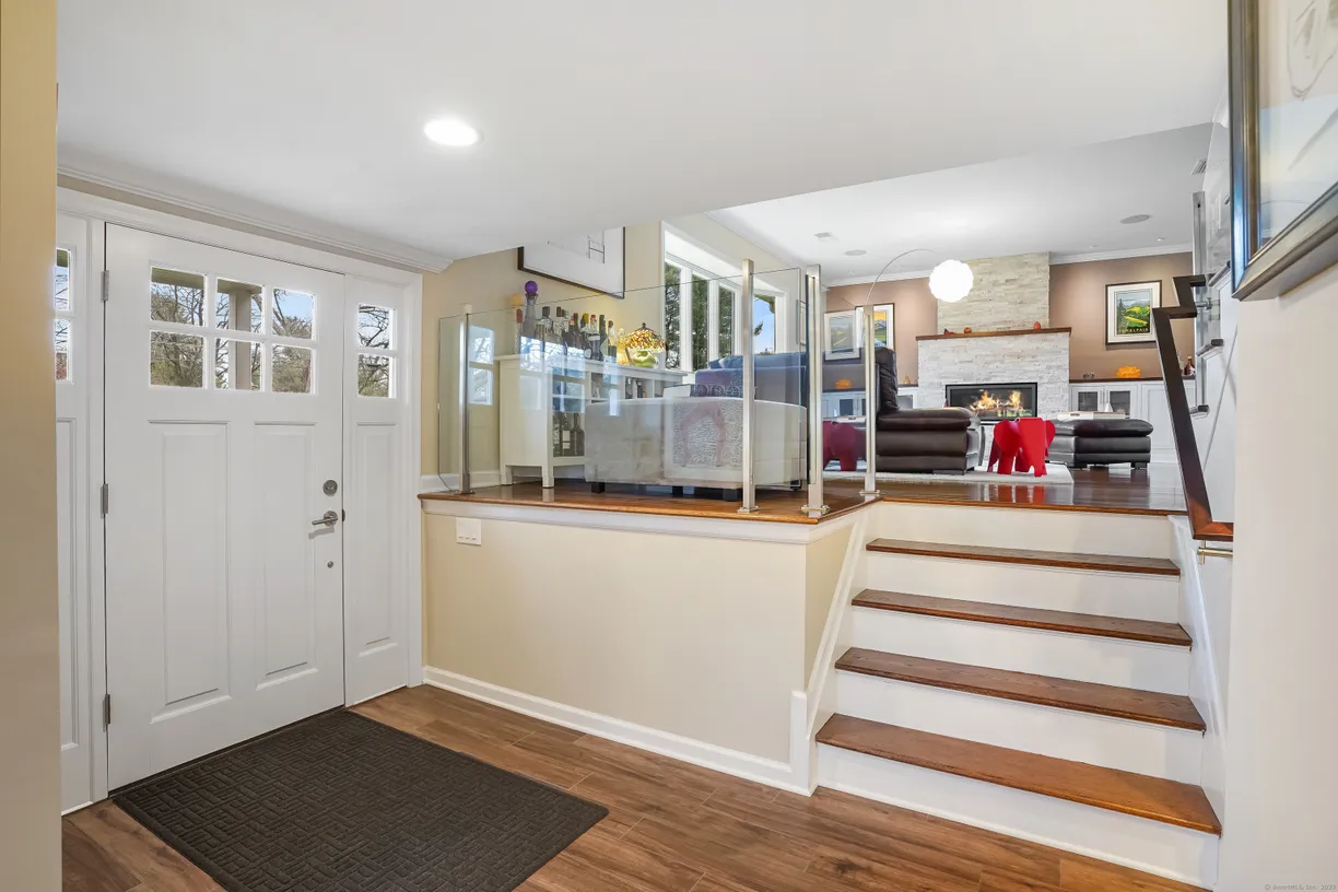 Greenwich Real Estate | View 31 Douglas Drive | Listing
