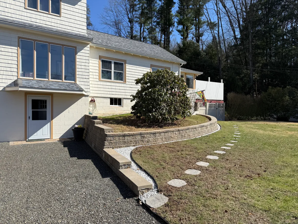 Greenwich Real Estate | View 230 Old Field Road | Listing