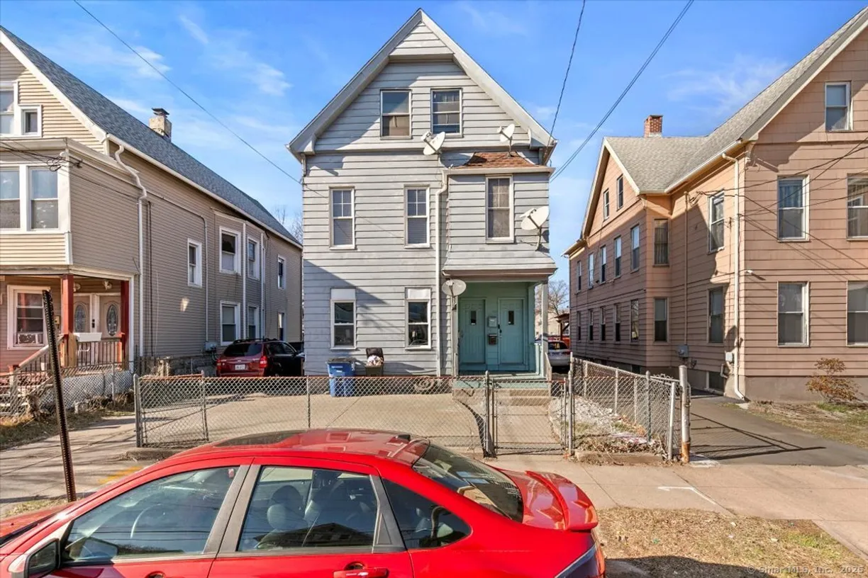 Greenwich Real Estate | View 315 Lombard Street | 5 Beds, 2 Baths