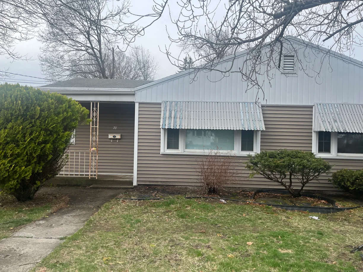 Greenwich Real Estate | View  | 3 Beds, 1 Bath