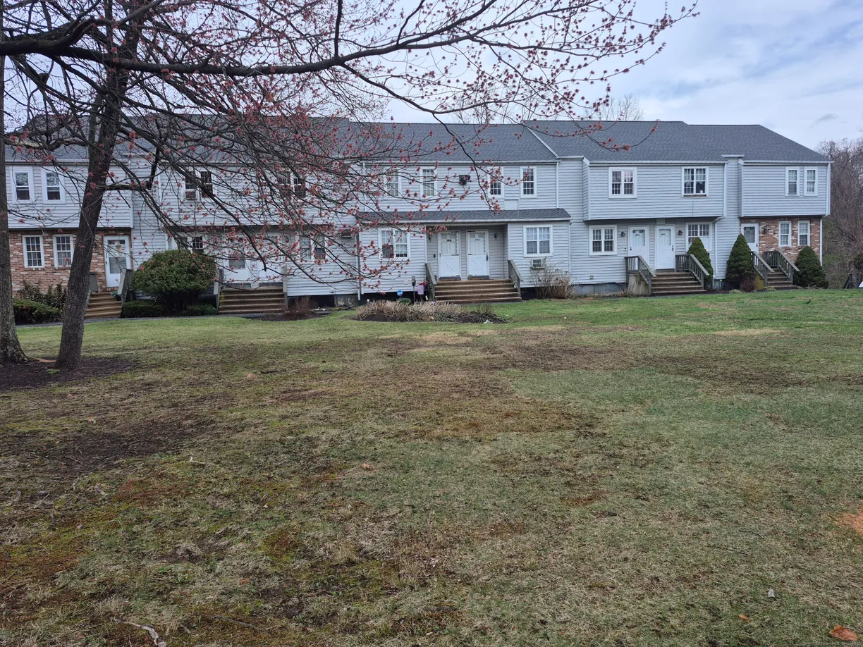 Greenwich Real Estate | View 14 Scuppo Road, F4 | Listing