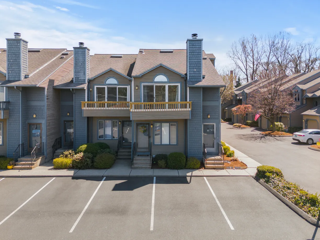 Greenwich Real Estate | View 15 Perry Avenue, B2 | 1 Bed, 1 Bath