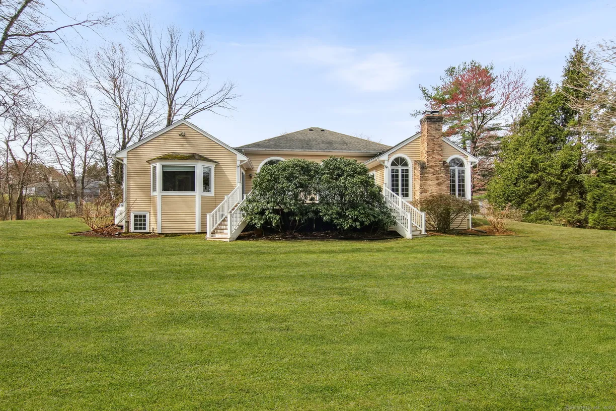 Greenwich Real Estate | View 15 Ethan Drive | Listing