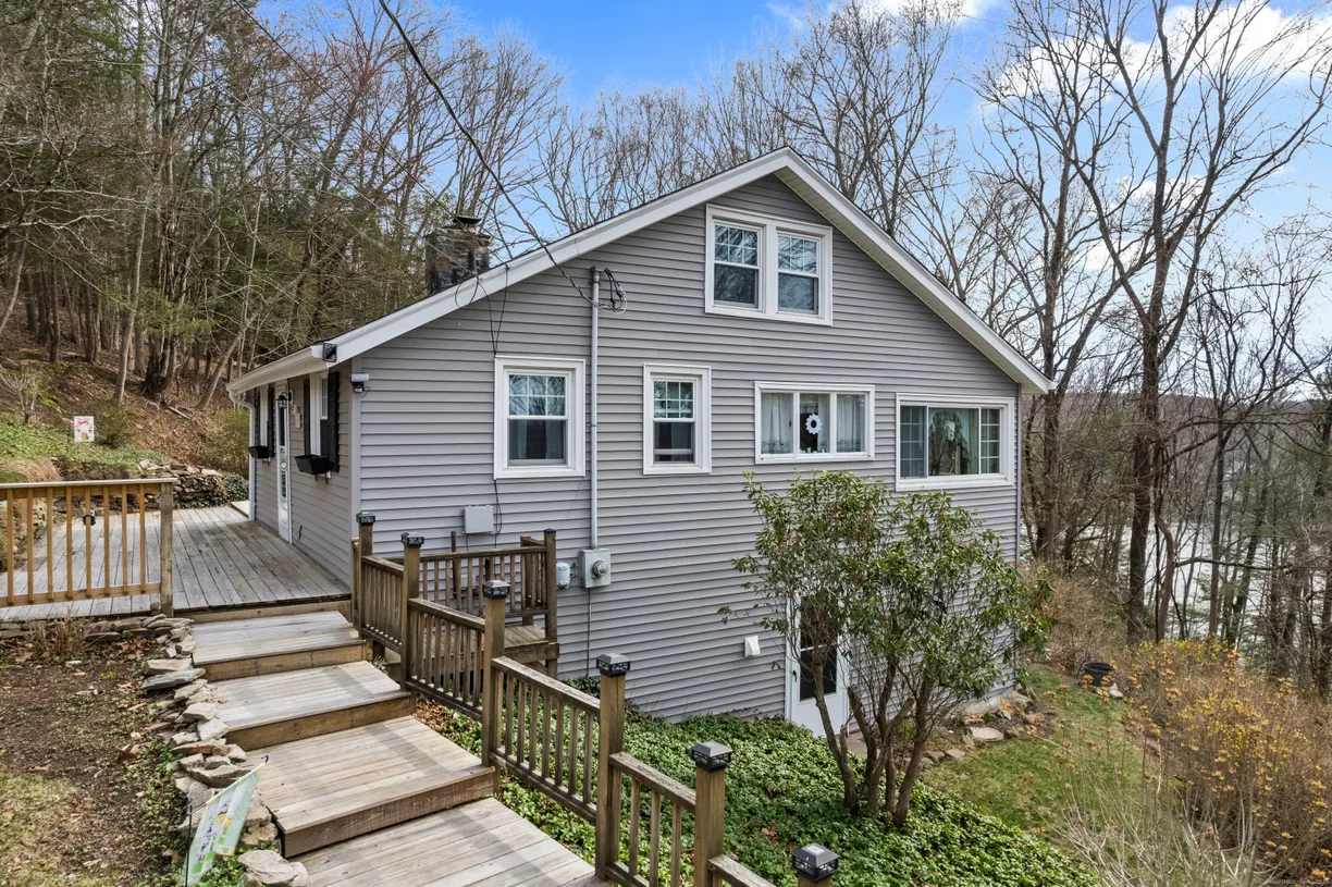 Greenwich Real Estate | View  | Listing