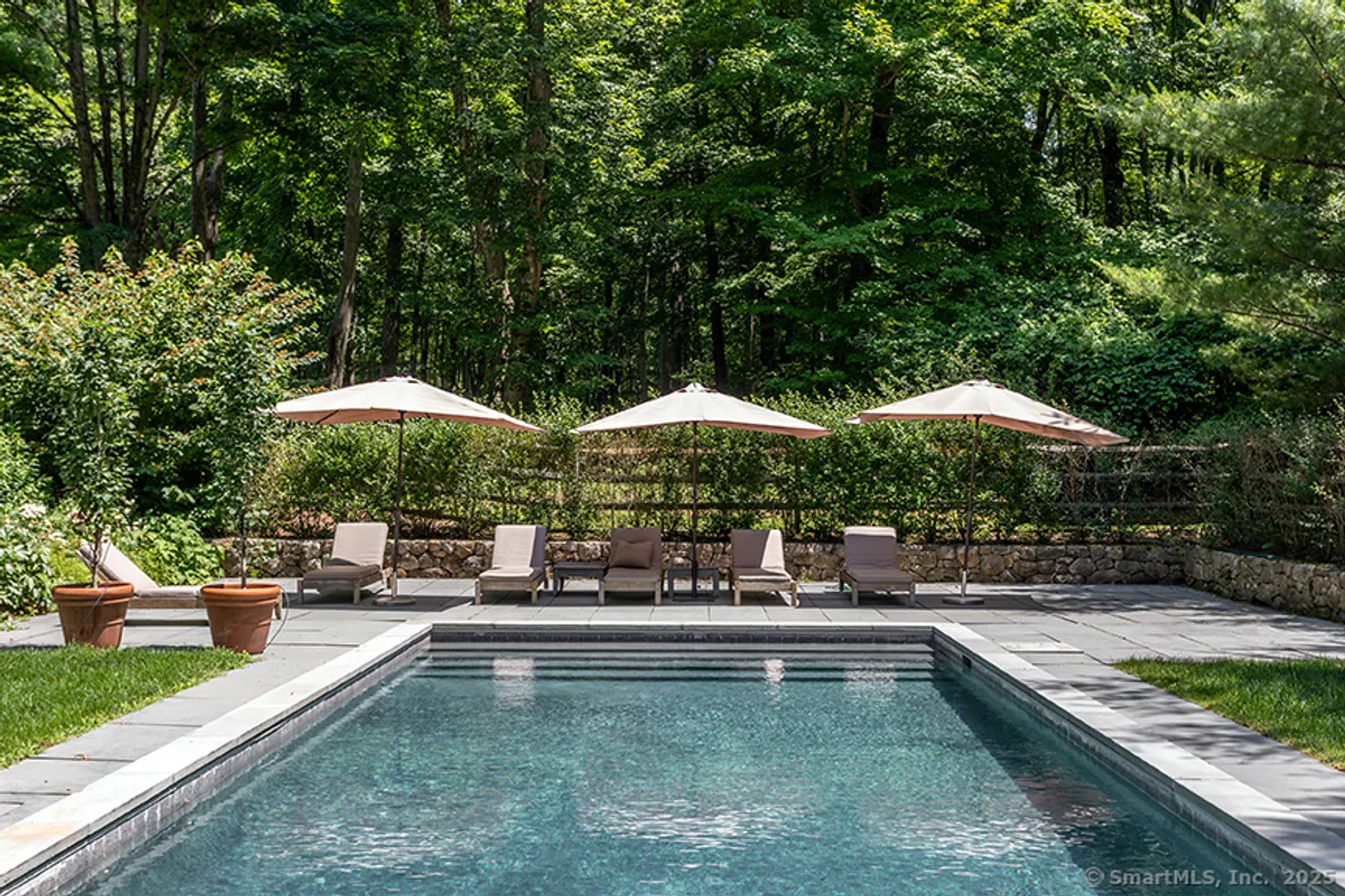 Greenwich Real Estate | View 18 Sunny Ridge Road | 3 Beds, 3 Baths