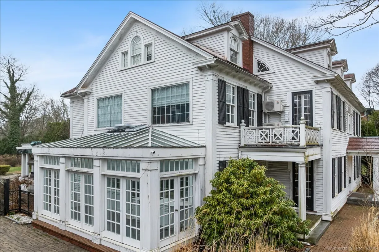 Greenwich Real Estate | View 262 Broadway | Listing