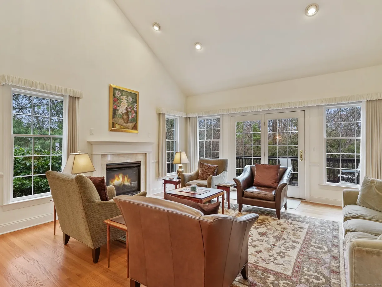 Greenwich Real Estate | View 15 Regency Circle, 15 | Listing