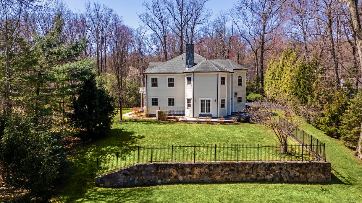 Greenwich Real Estate | View 139 Jelliff Mill Road | Listing
