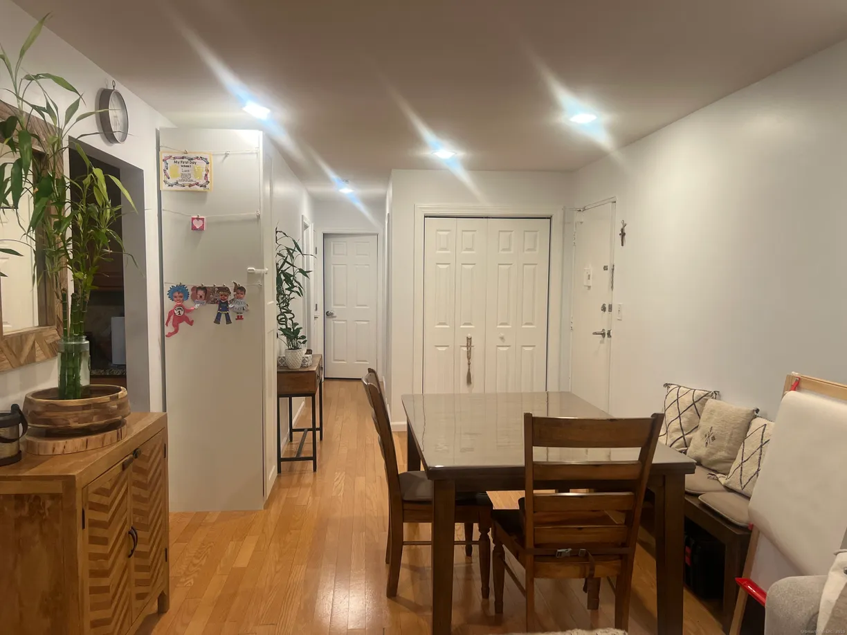 Greenwich Real Estate | View 1070 New Haven Avenue, APT 77 | Listing