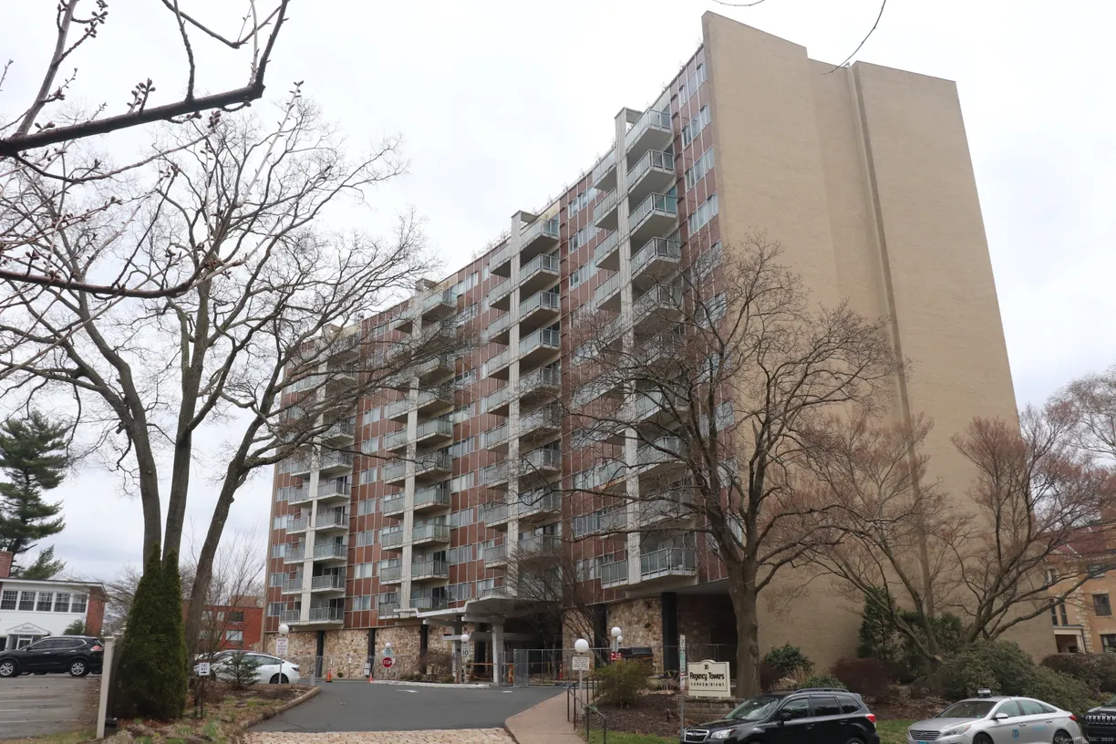 Greenwich Real Estate | View 30 Woodland Street, 5B | Listing